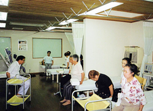 吉田接骨院では、新座市の依頼を受け、ロコトレーニングの普及を行っています。
